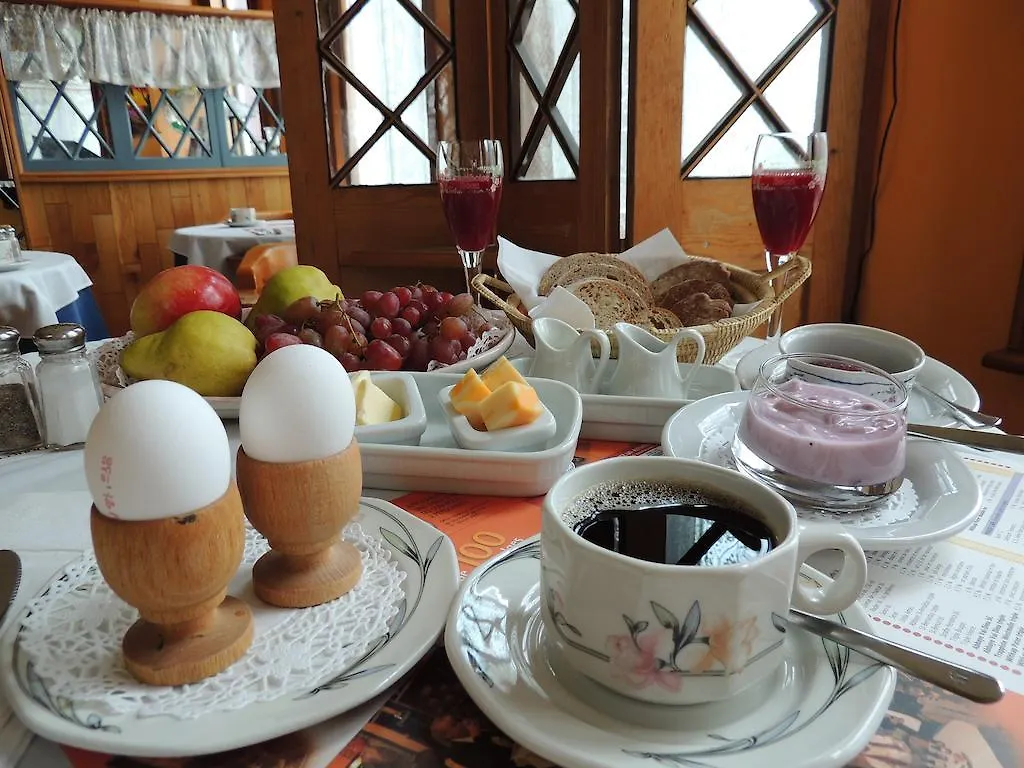 Bed and Breakfast Douceurs Belges Quebec Bed & Breakfast